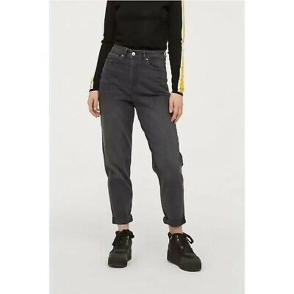 H&M Faded Black Ultra High Waist Button Fly Mom Jeans 6 - Picture 1 of 5